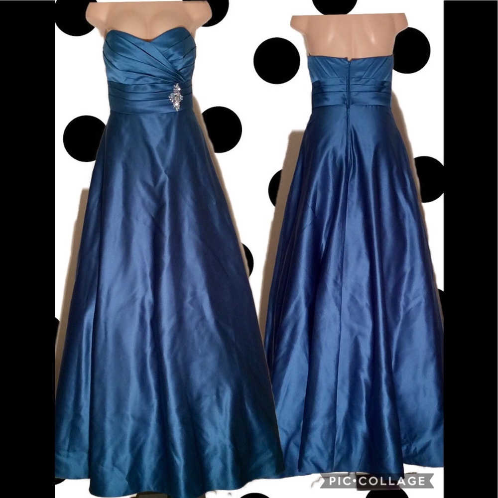 Prom/Formal Gown.